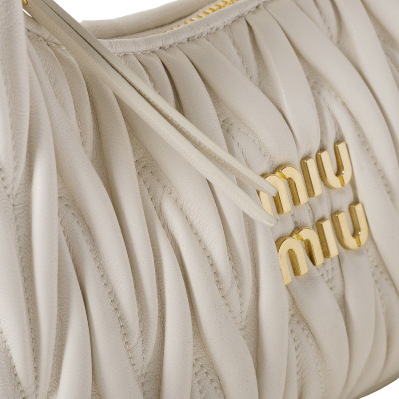 Wander matelassé nappa hobo White